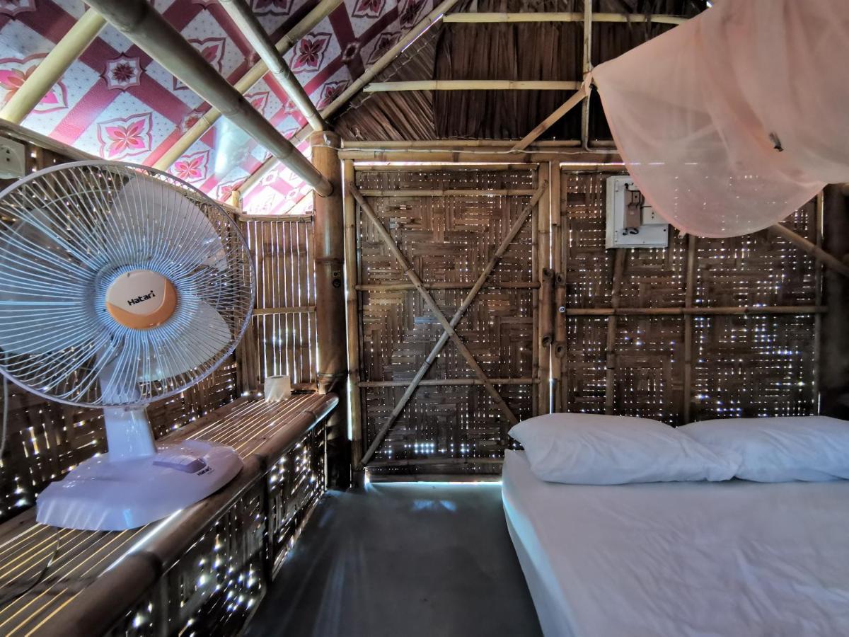 Phuhaya Bamboo Bungalows Koh Lanta Exterior photo