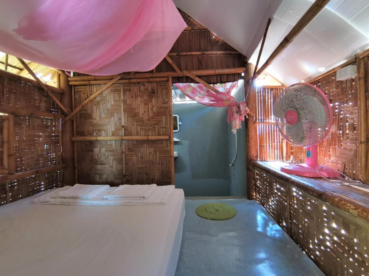 Phuhaya Bamboo Bungalows Koh Lanta Exterior photo